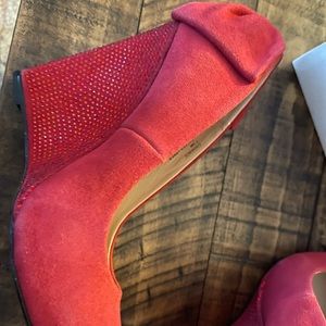 Red wedge heels